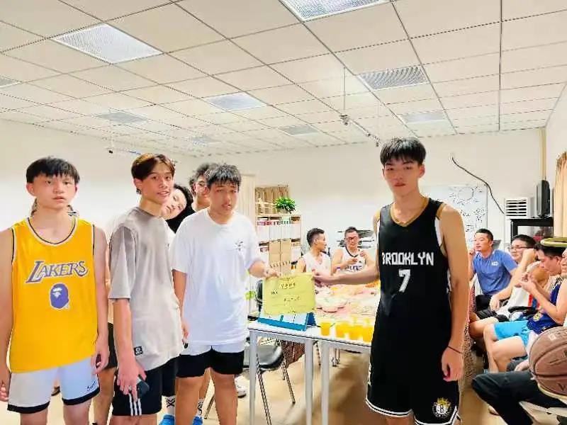 师生同场  激情飞扬