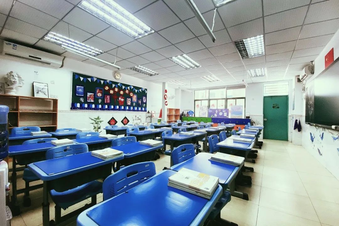 从春天出发 一起向未来