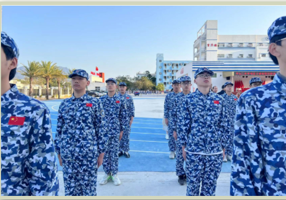 军风巍巍淬青春 英姿飒爽致芳华